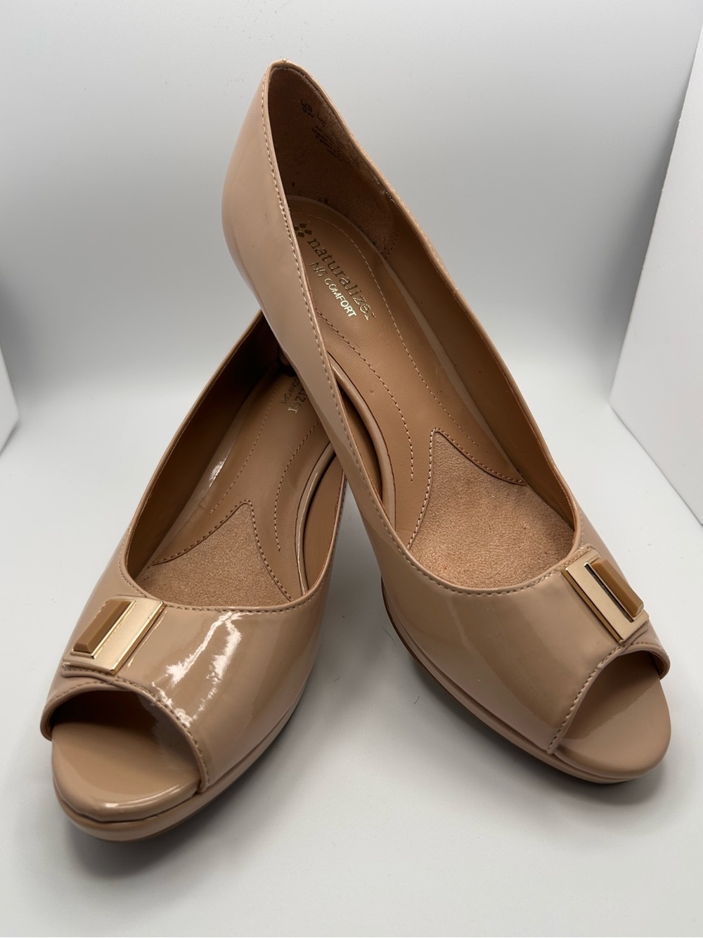 Naturalizer Nude Patent Peep Toe Kitten Heels | Classic Office Siren Pumps US 9W